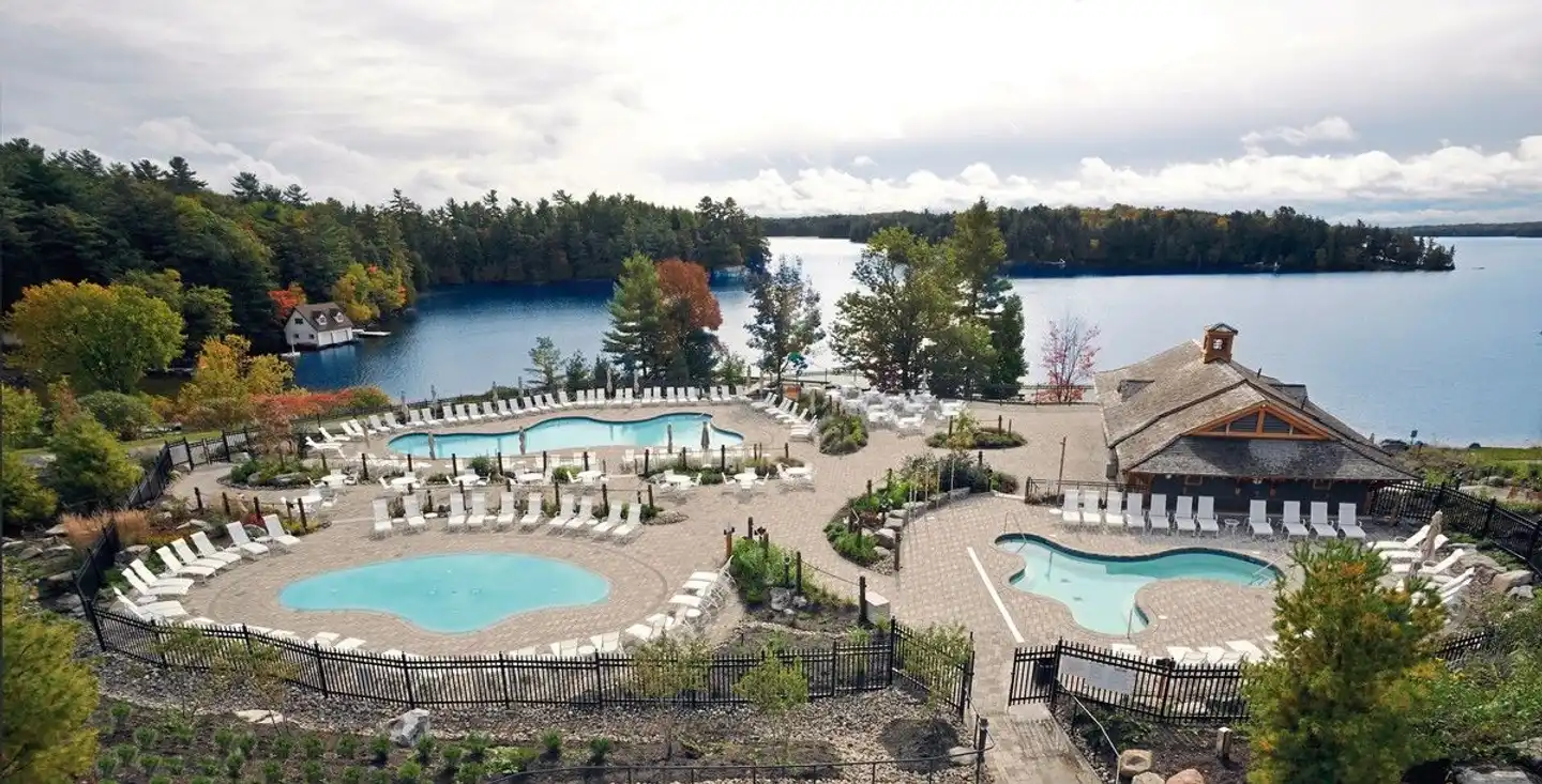 JW Marriott The Rosseau Muskoka Resort & Spa Aussenansicht