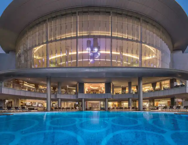 Conrad Abu Dhabi Etihad Towers INDOOR_POOL