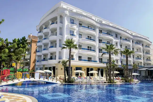 Grand Blue Fafa Resort Aussenansicht