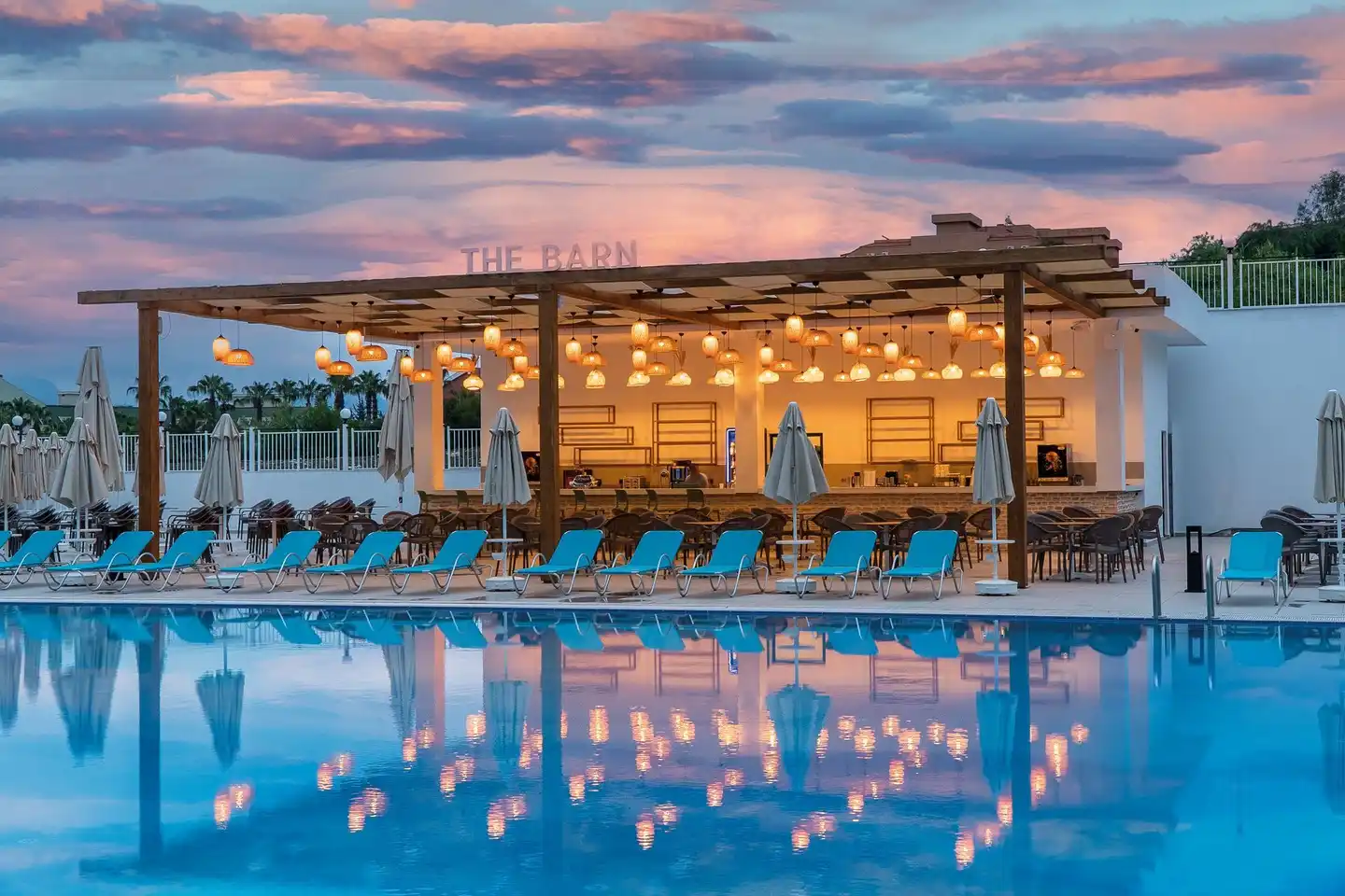 Arcanus Hotels Trendline Side Pool