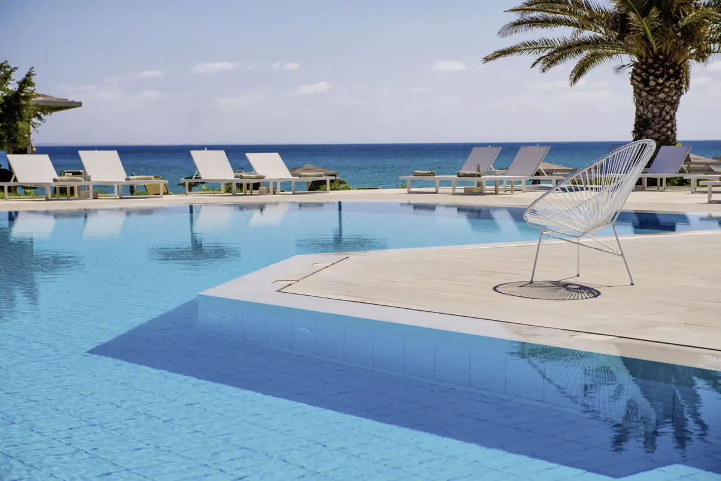 The Bay Hotel + Suites Pool