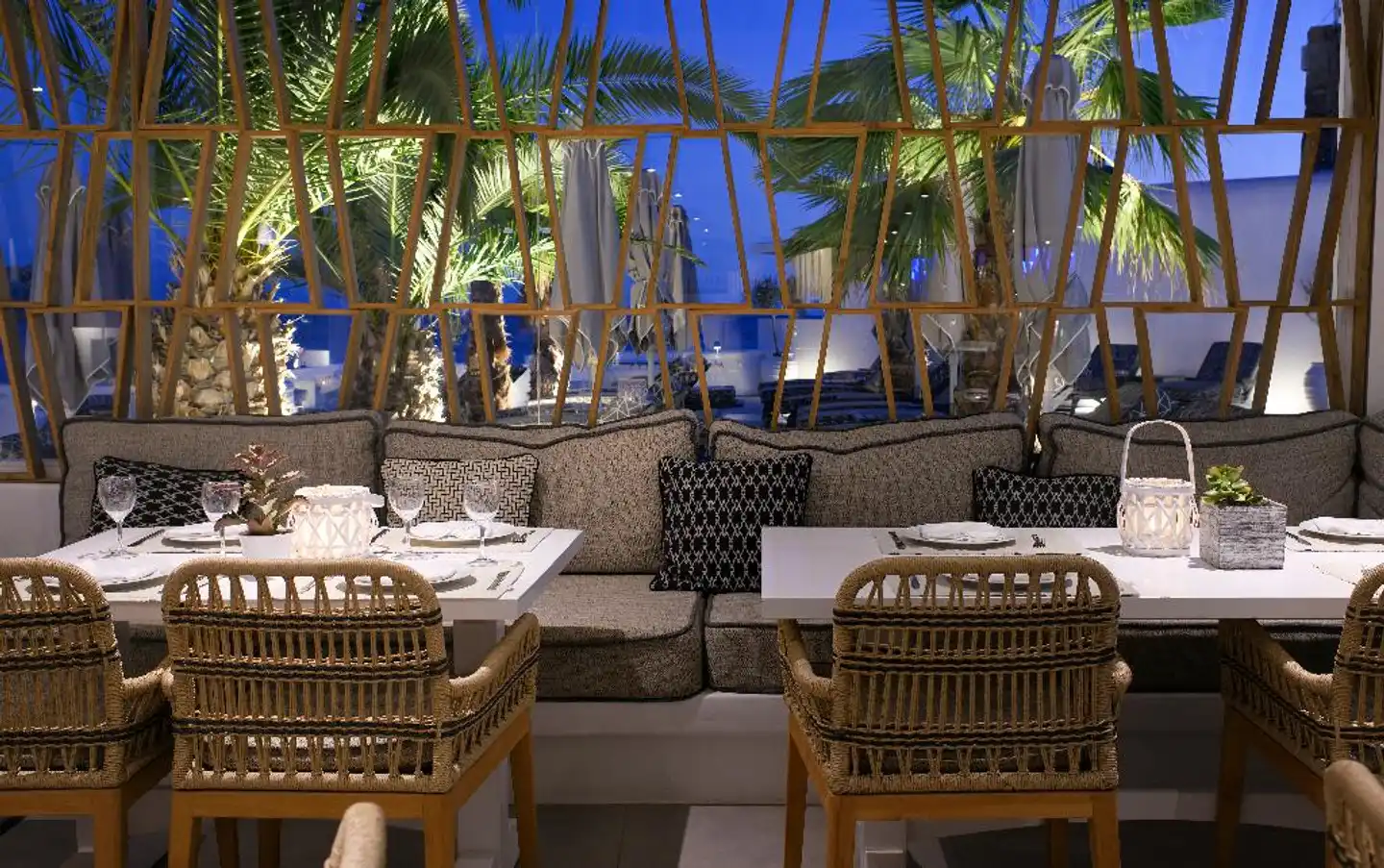 Petinos Hotel RESTAURANT