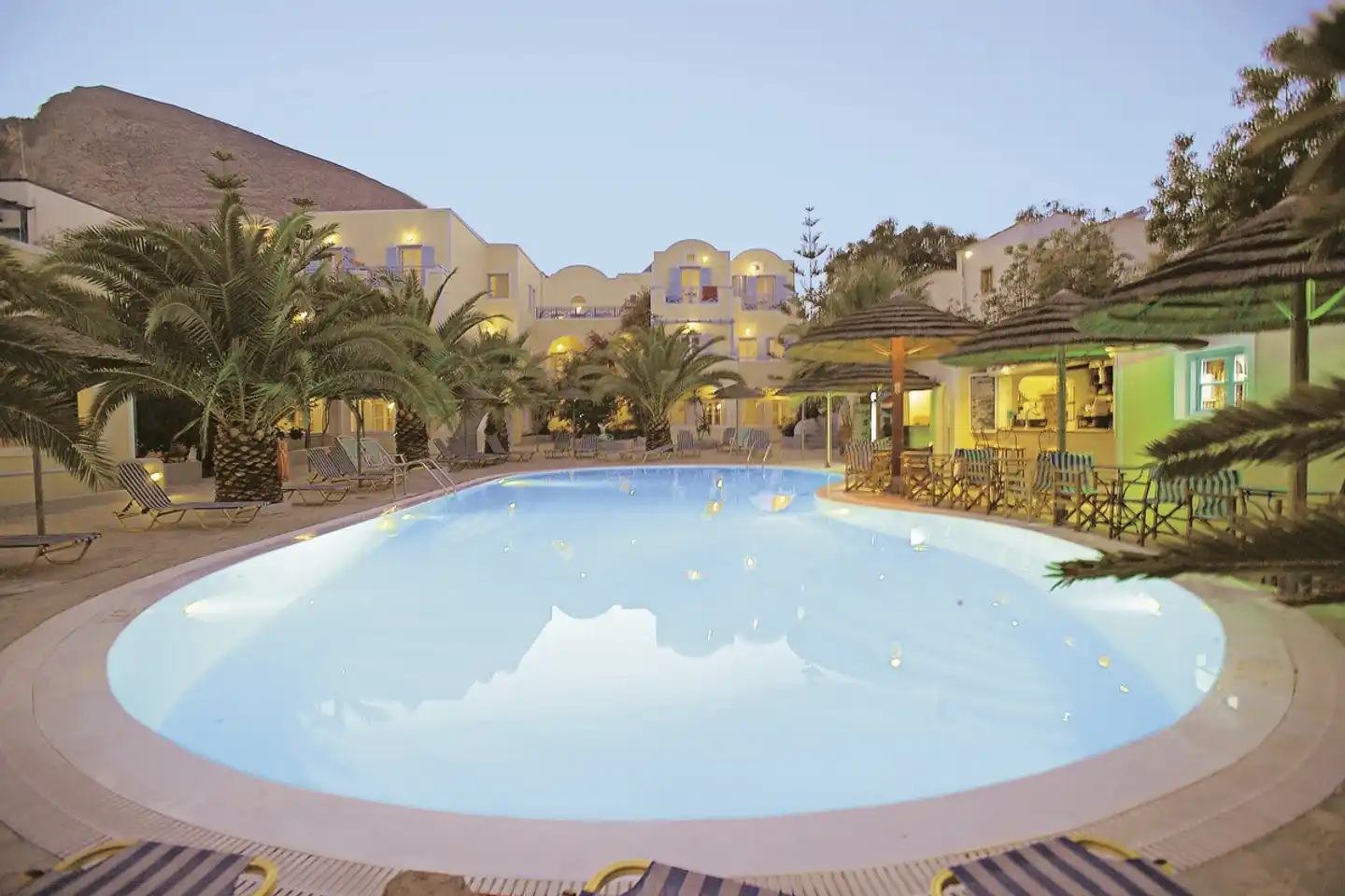 Zephyros Pool