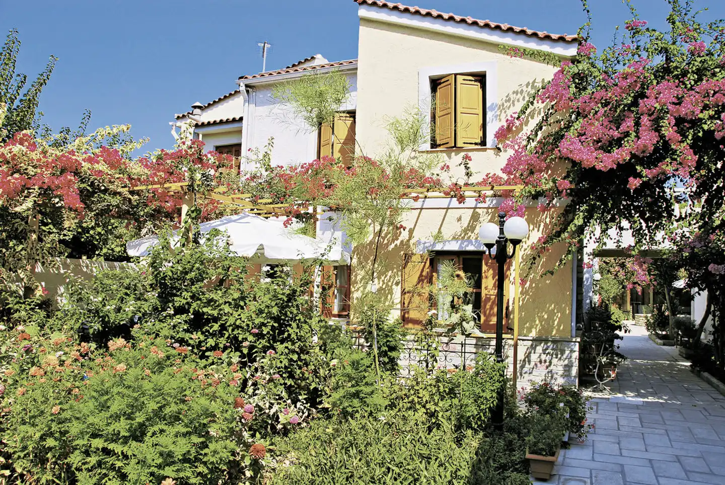 Olympia Village OUTDOOR