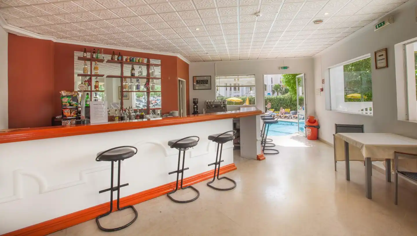 Atismar Bar