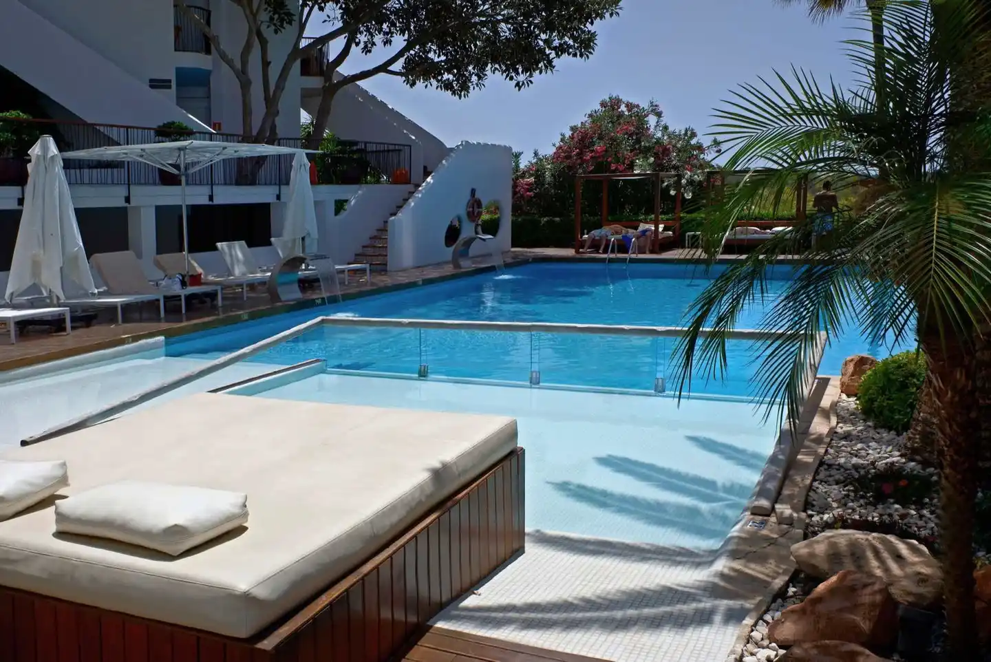 Castavi POOL