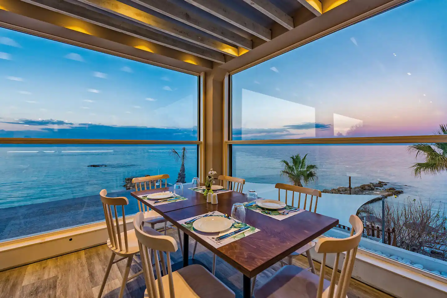 Alexandra Beach Resort & Spa Restaurant