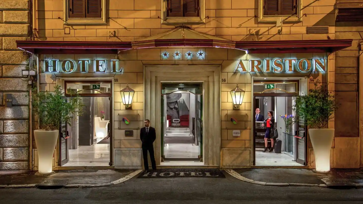 Hotel Ariston Aussenansicht