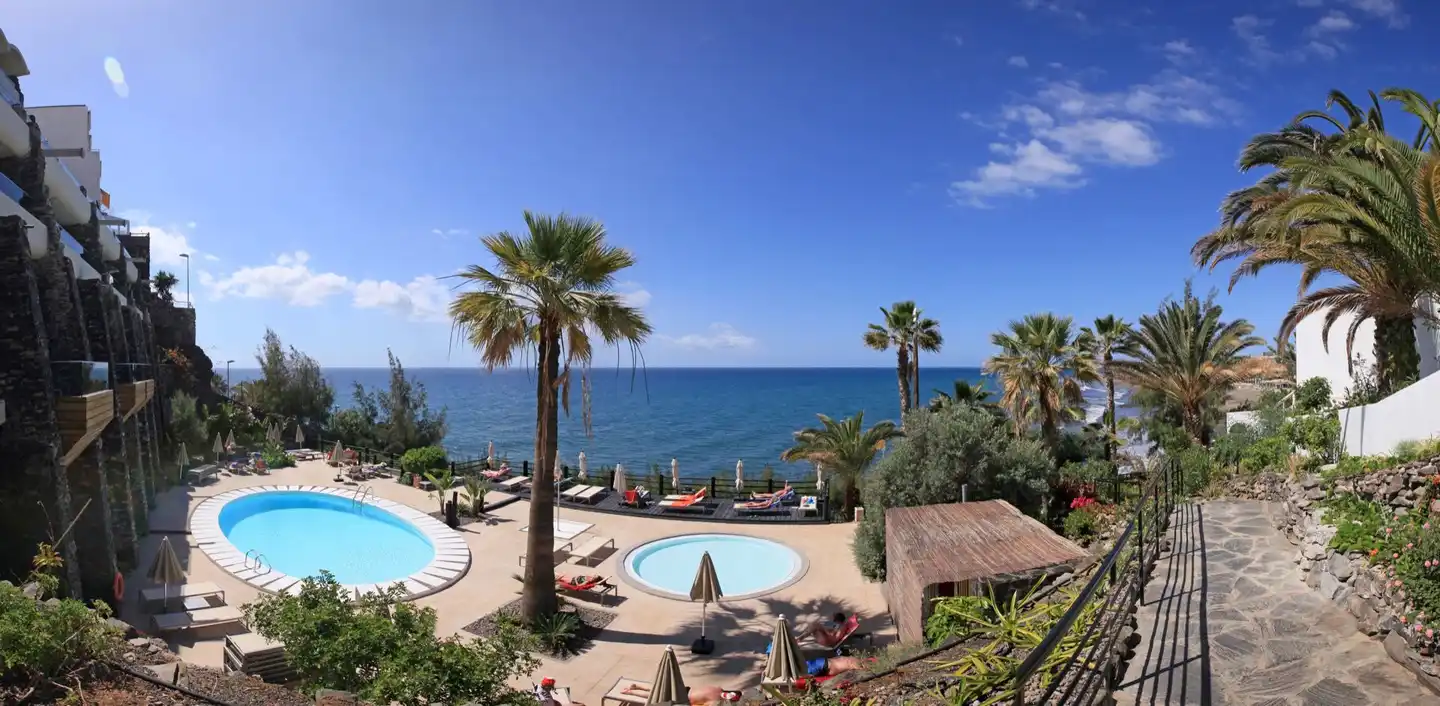 Buganvilla Pool