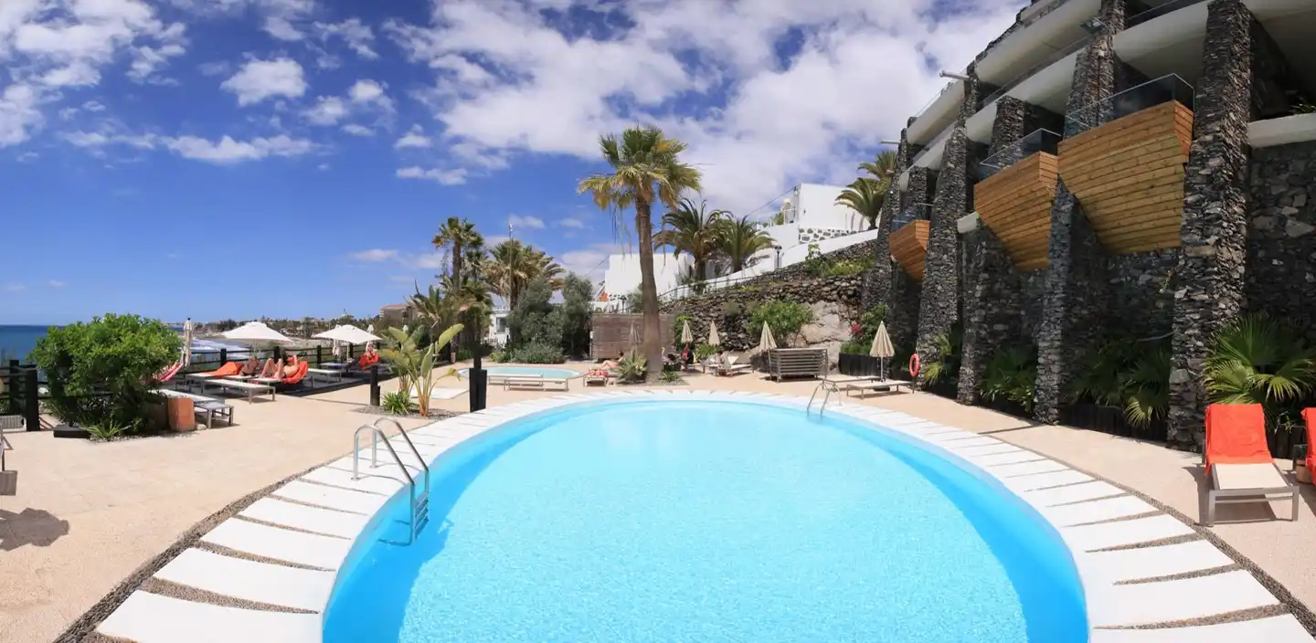Buganvilla Pool