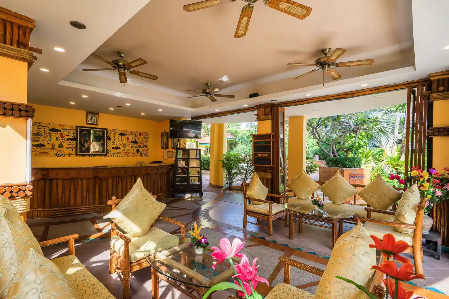 Chaba Cabana Beach Resort Lobby