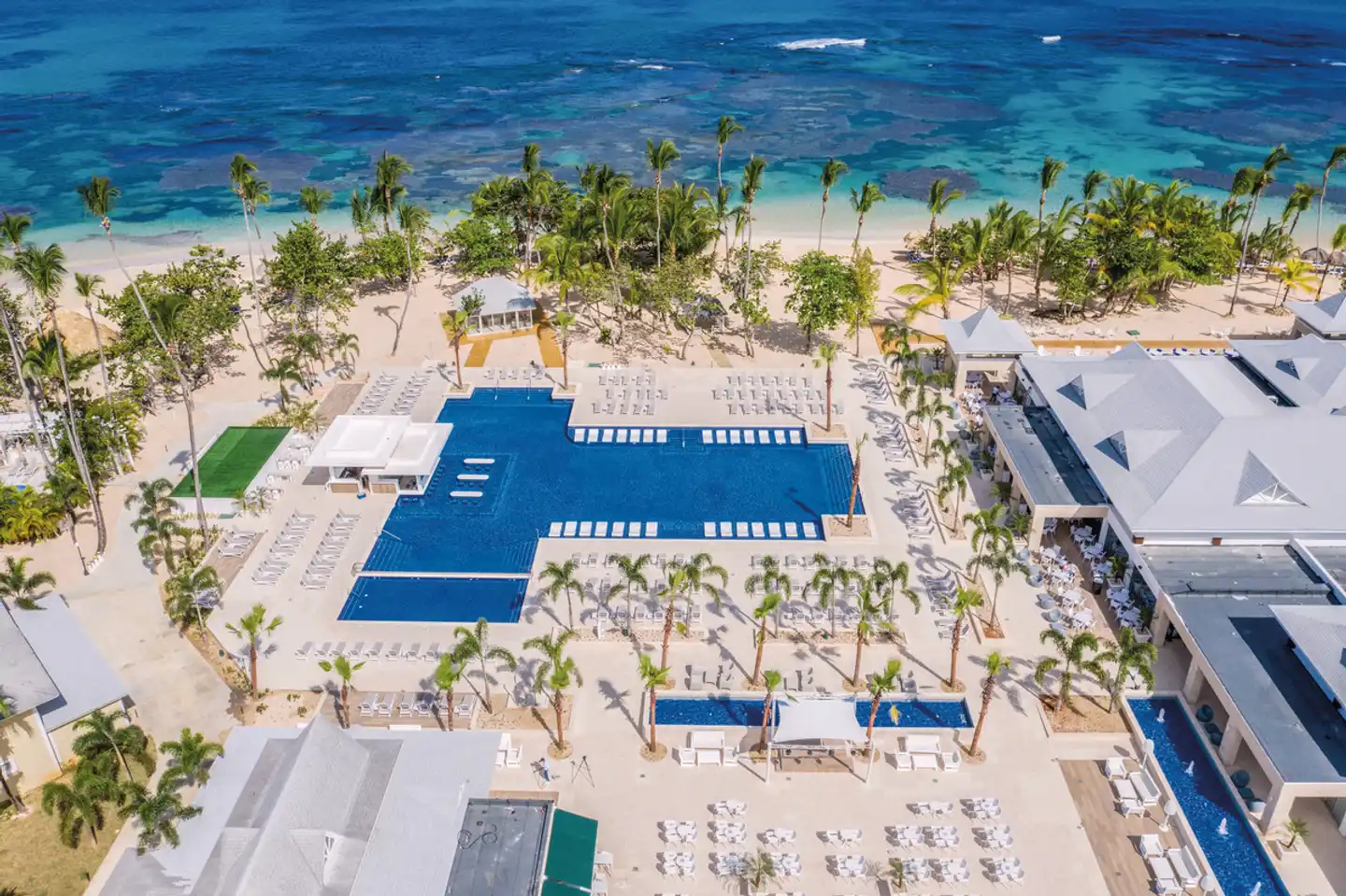 Bahia Principe Grand El Portillo Pool
