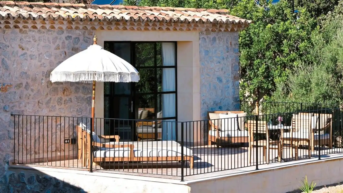 Finca Hotel Can Beneit Pool