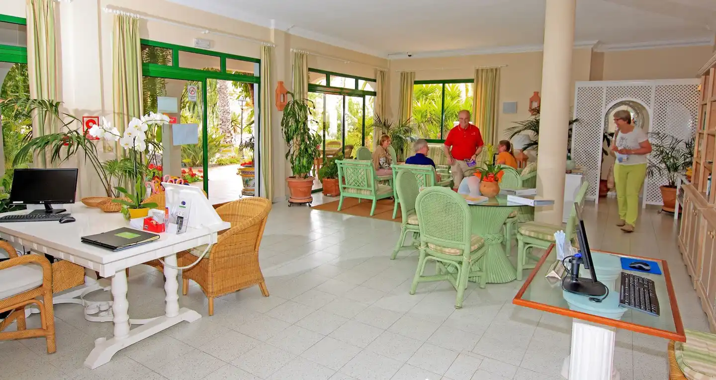 La Palma Jardin Lobby
