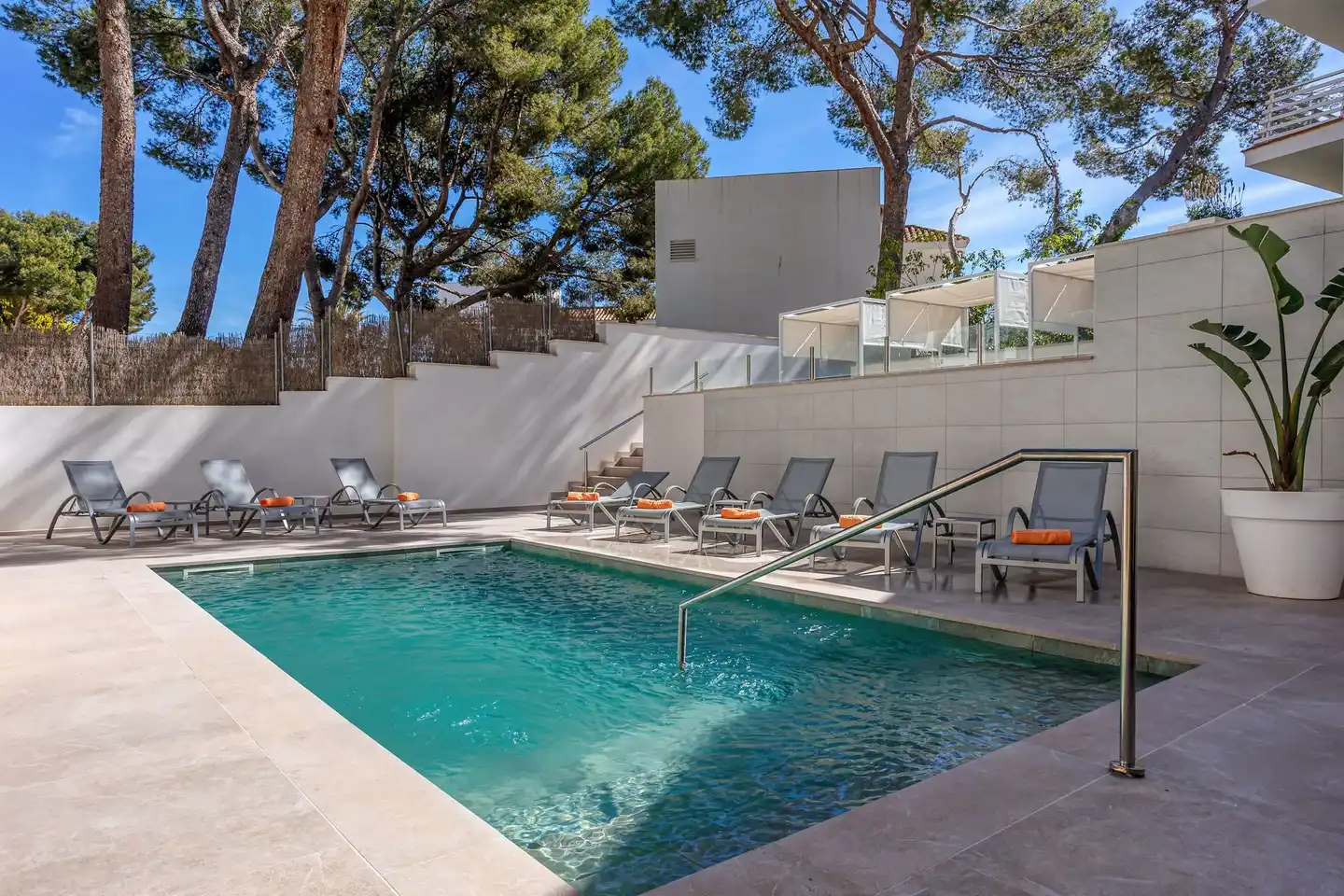Morlans Pool