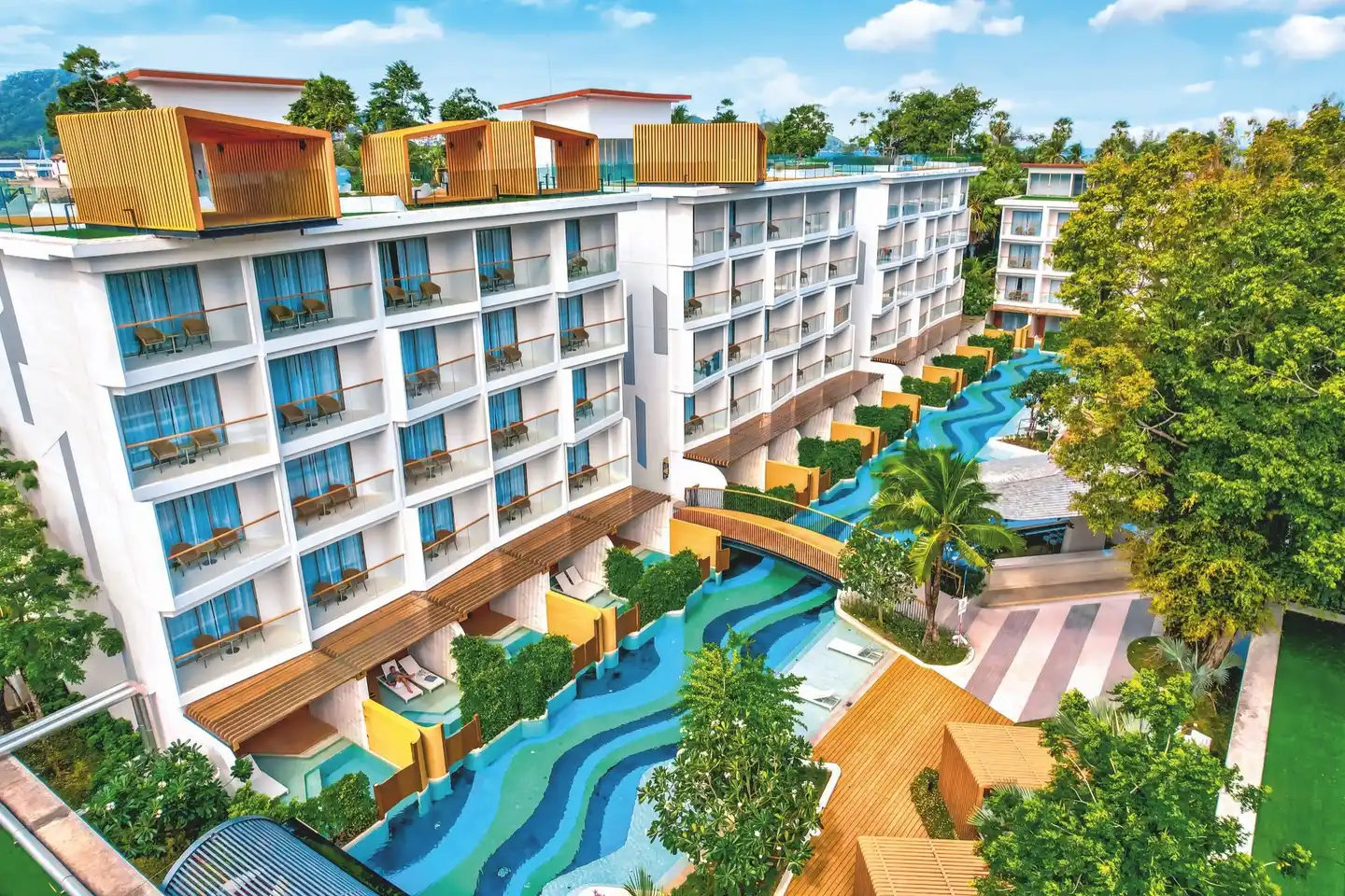 Andaman Embrace Patong Aussenansicht
