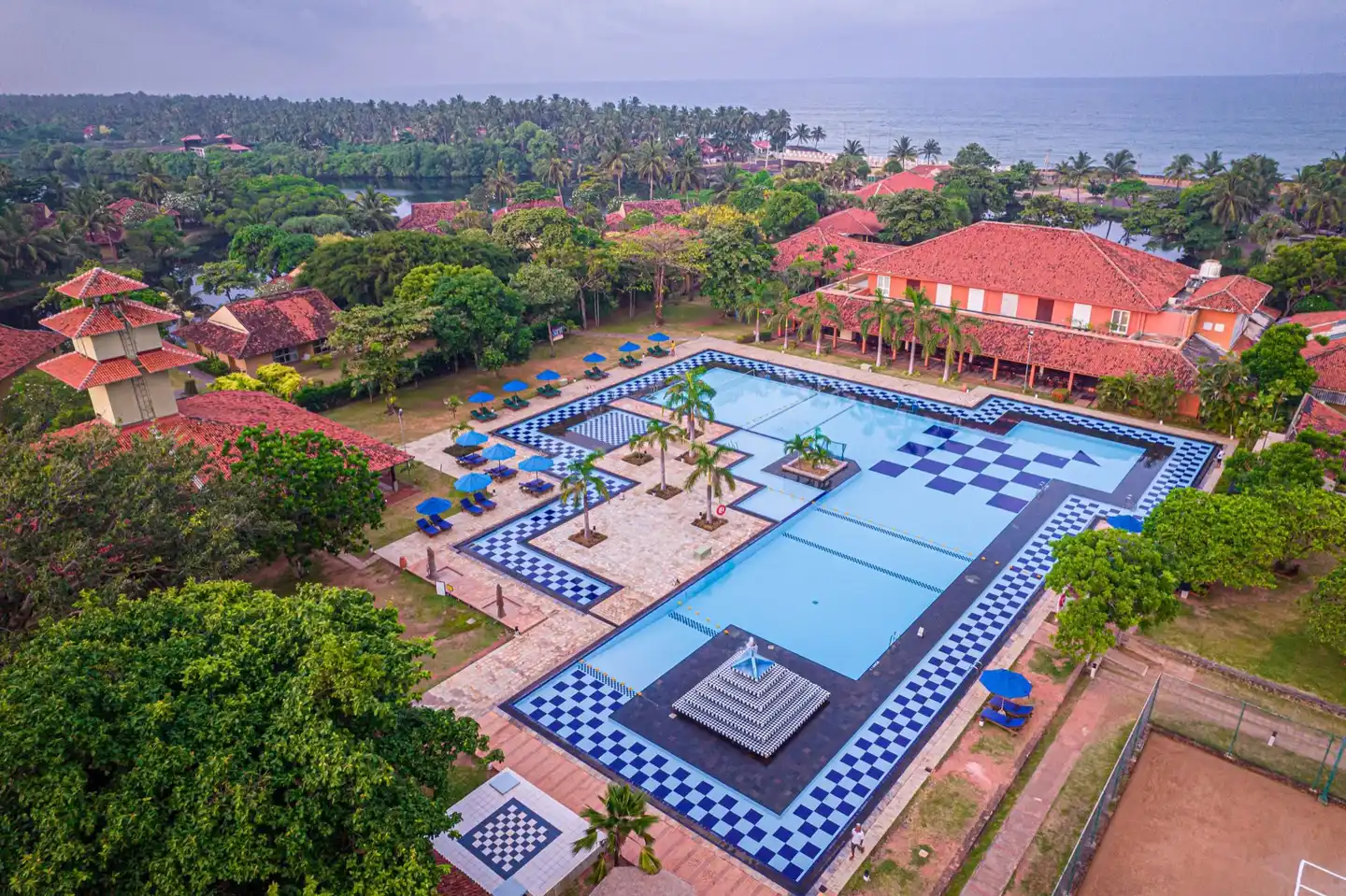 Club Palm Bay Pool