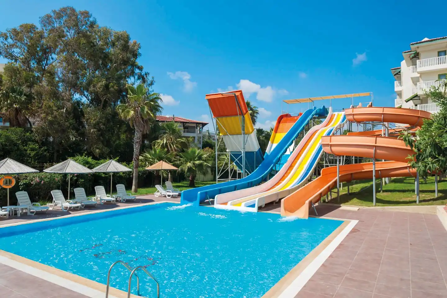 Defne Star Pool