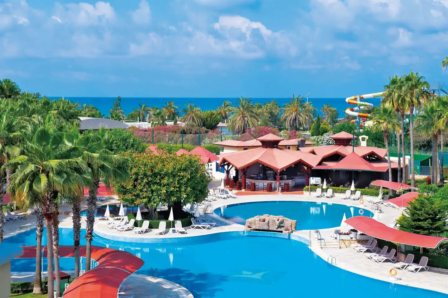 Miramare Queen Pool