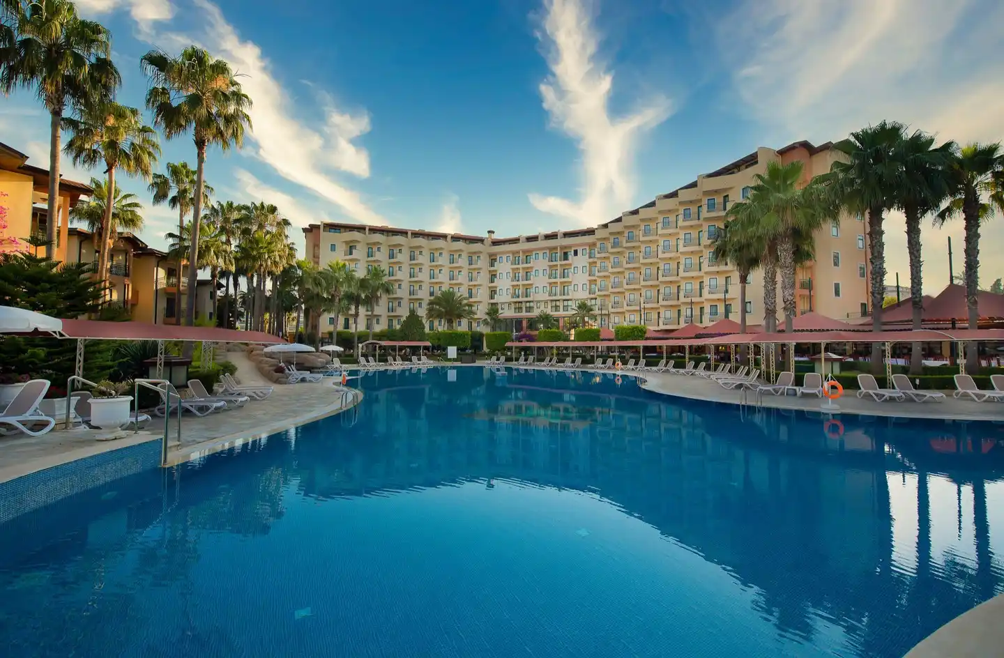Miramare Queen Pool