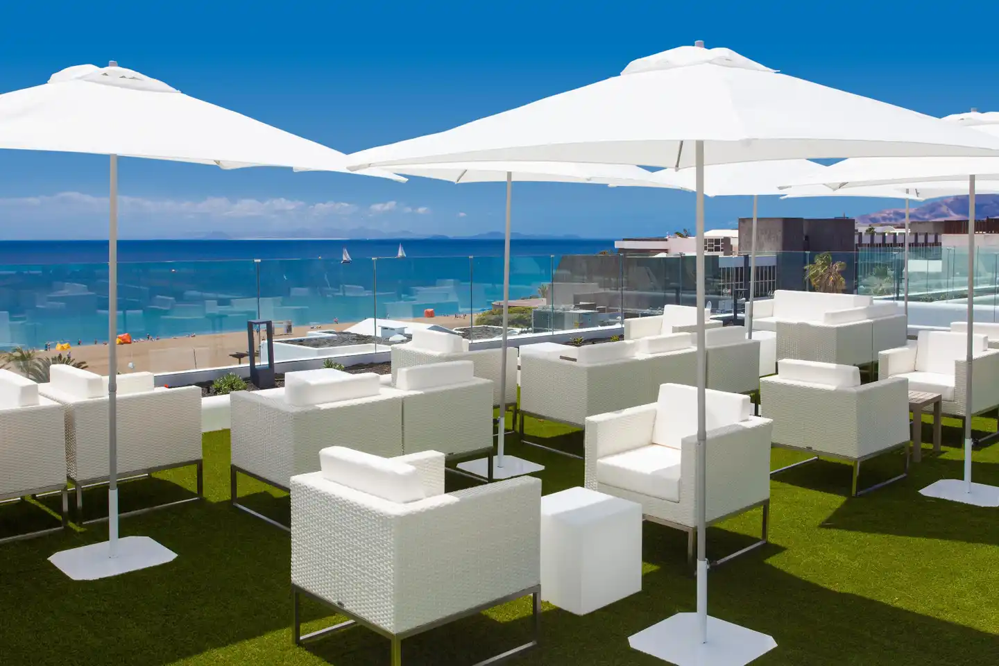 R2 Bahia Kontiki Terrasse