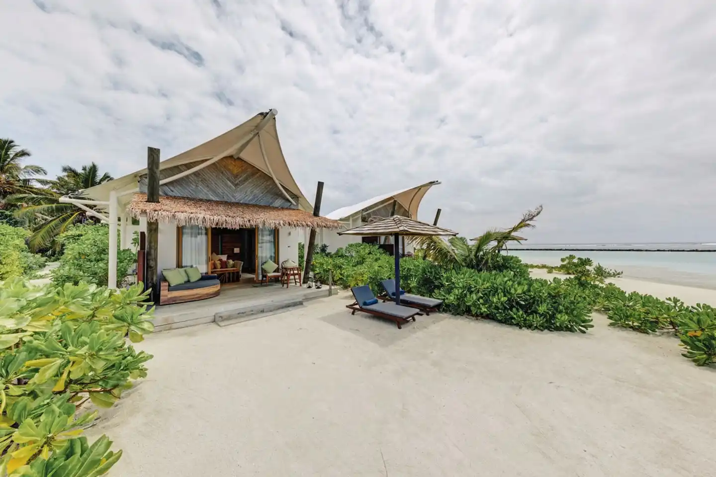 Cinnamon Hakuraa Huraa Maldives Aussenansicht