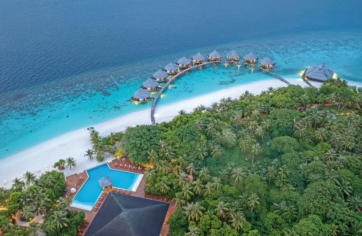 ADAARAN Select Meedhupparu Pool