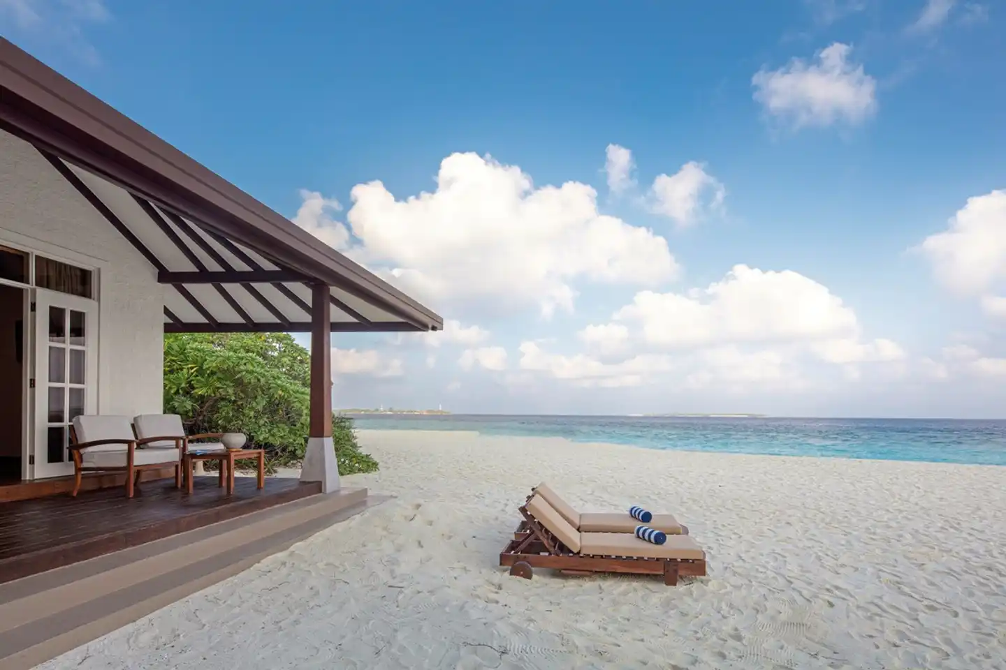 ADAARAN Select Meedhupparu Strand