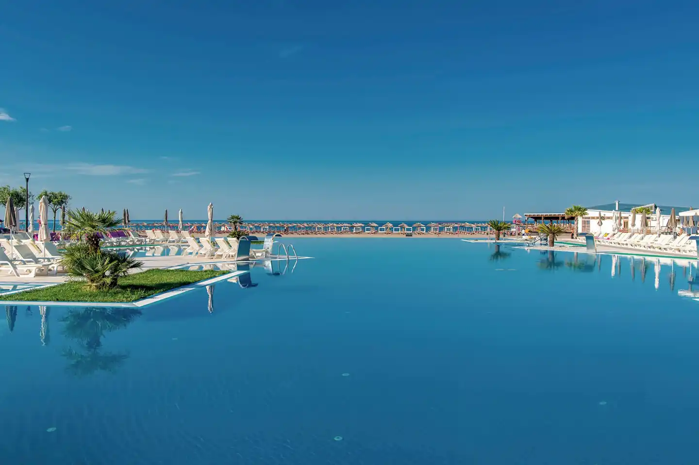 Azul Beach Resort Montenegro Pool