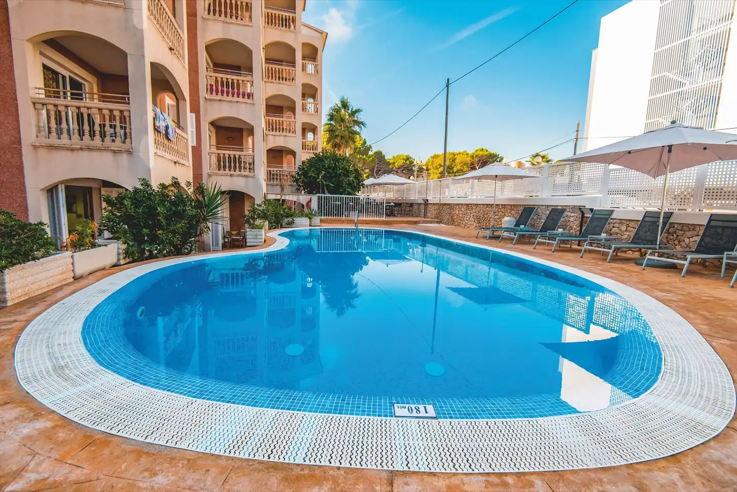 Quijote Park Pool