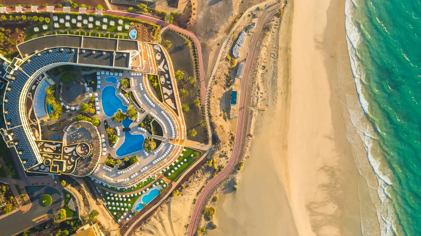 Iberostar Waves Playa Gaviotas Luftaufnahme