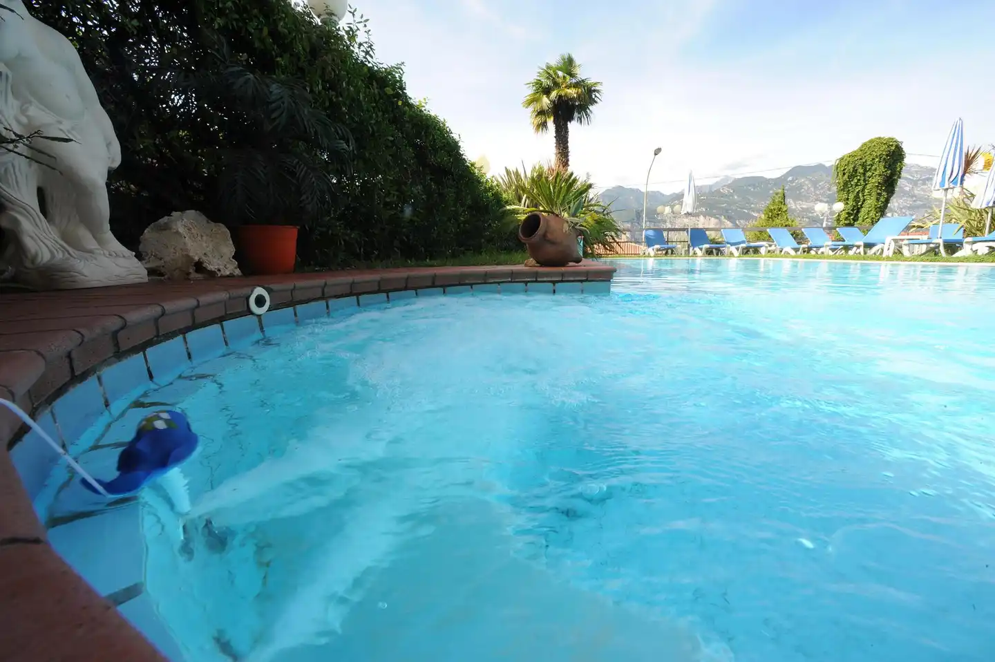 Cristallo Pool