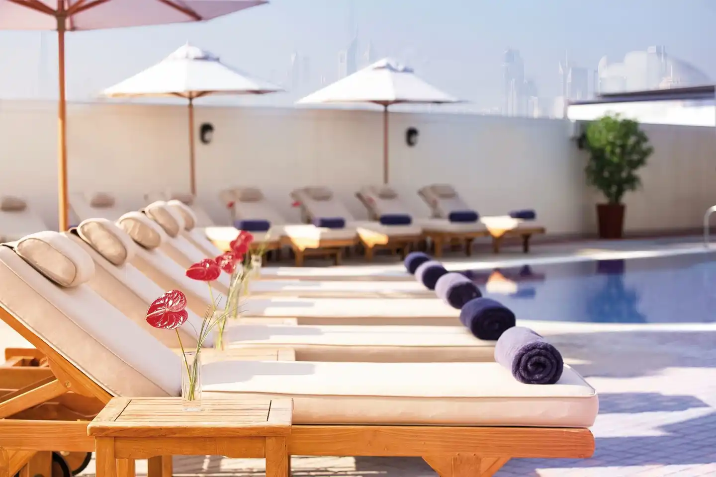 Mövenpick Hotel & Apartments Bur Dubai TERRACE