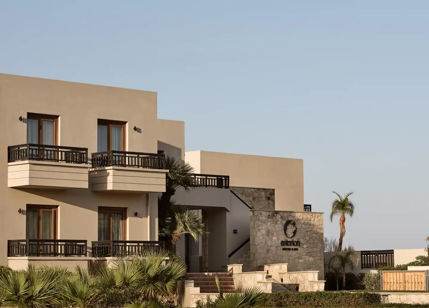 Asterion Suites & Spa Aussenansicht