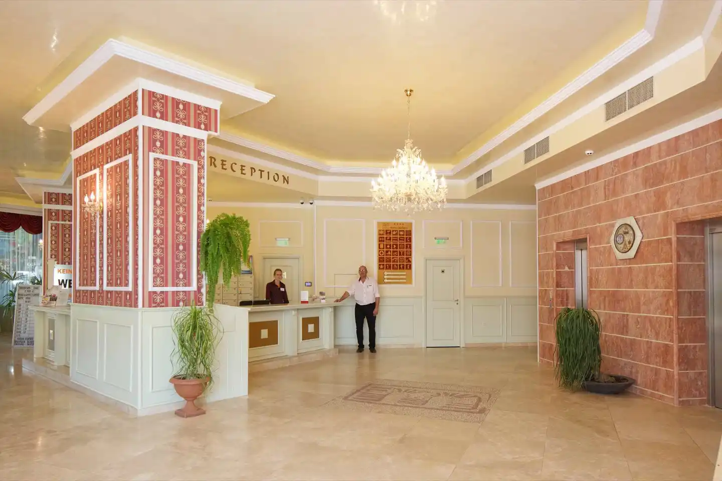 Hotel Mena Palace Lobby