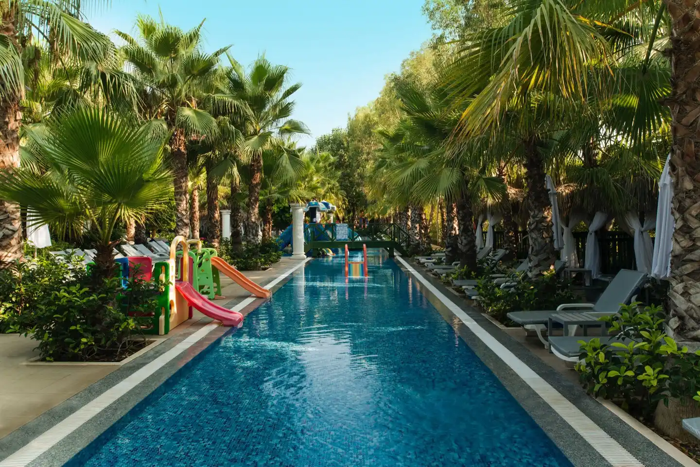 Delphin Palace Pool