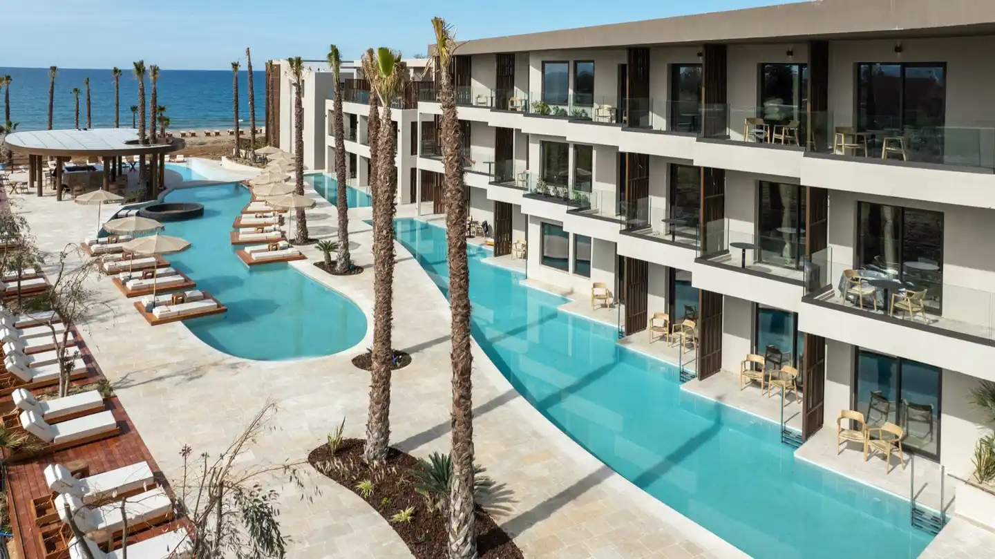 Nalu Resort & Spa Pool