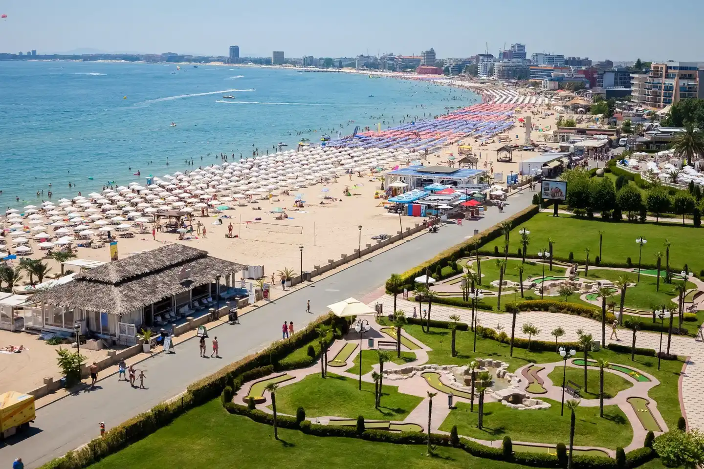 DIT Majestic Beach Resort Strand