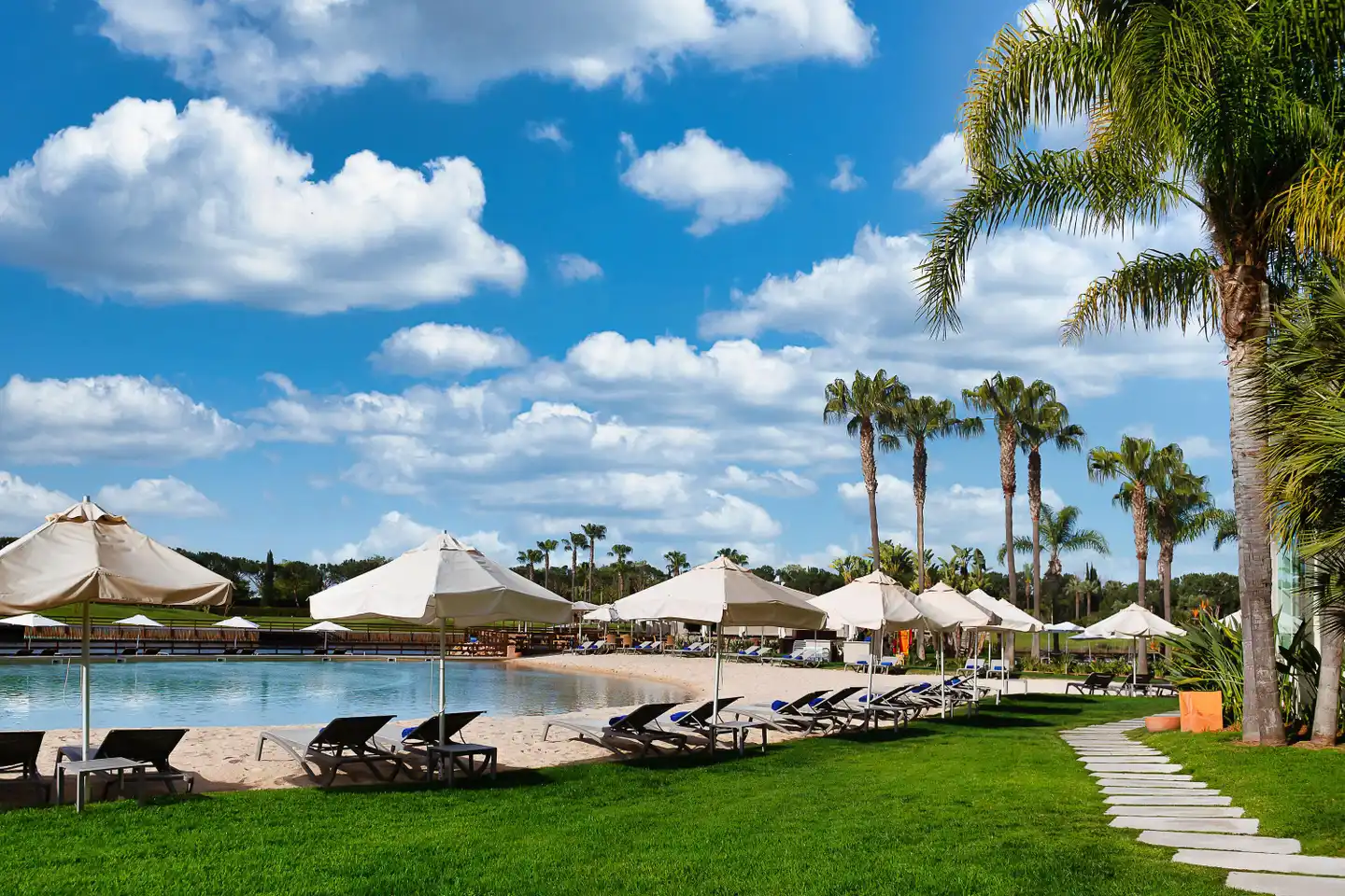Domes Lake Algarve, Autograph Collection Pool