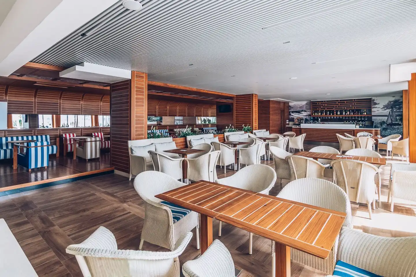 Carine Hotel Delfin Bar