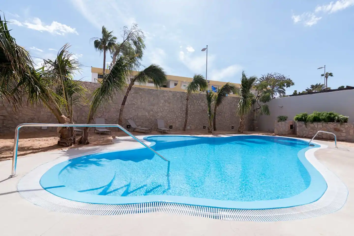 Alhambra Boutique Apartments Pool