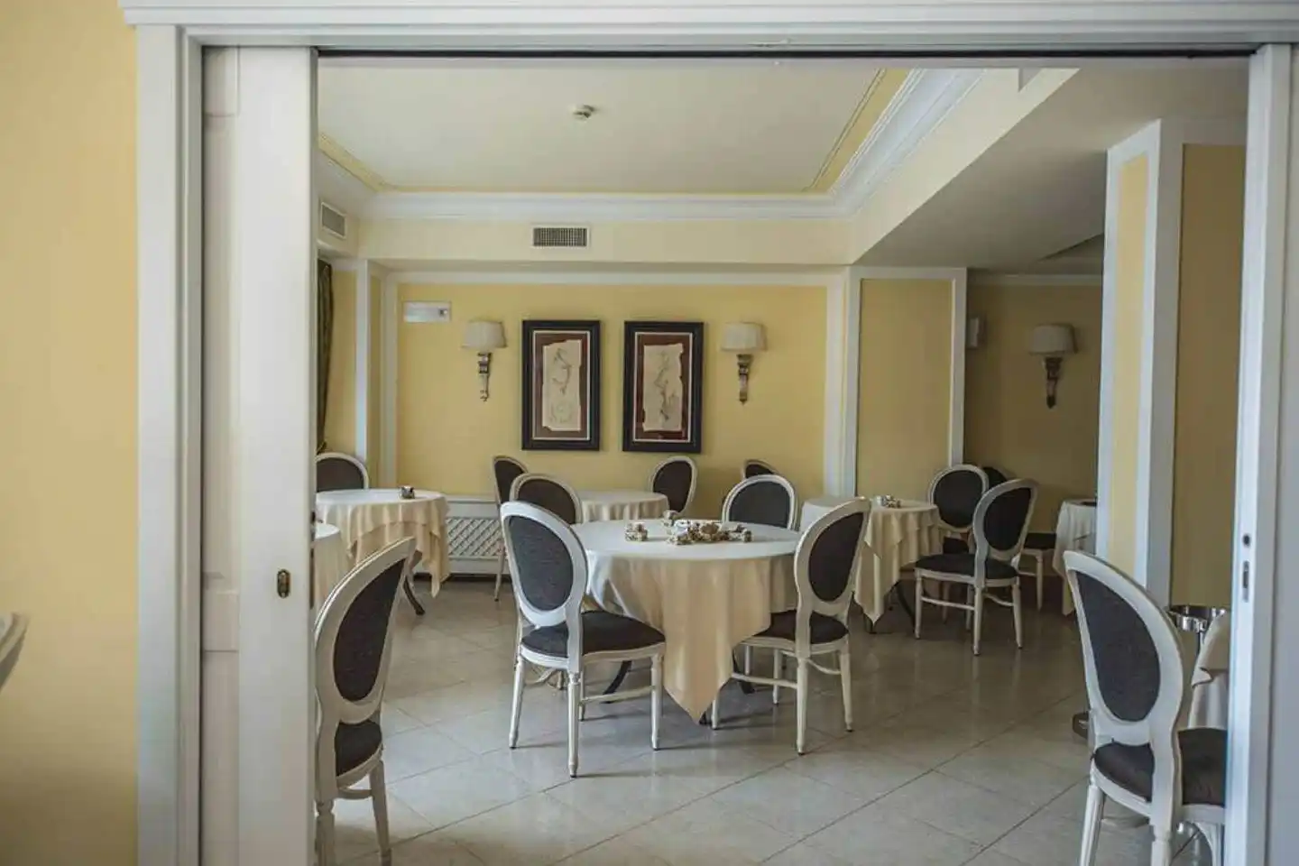 Villa Daphne Restaurant