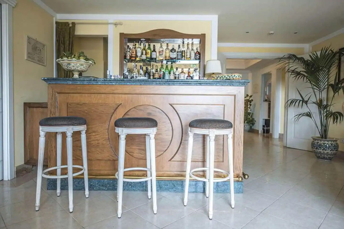 Villa Daphne Bar