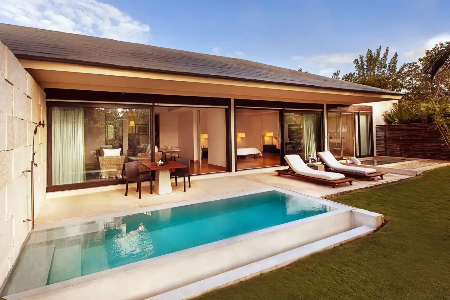 Blue Diamond Luxury Boutique Hotel POOL
