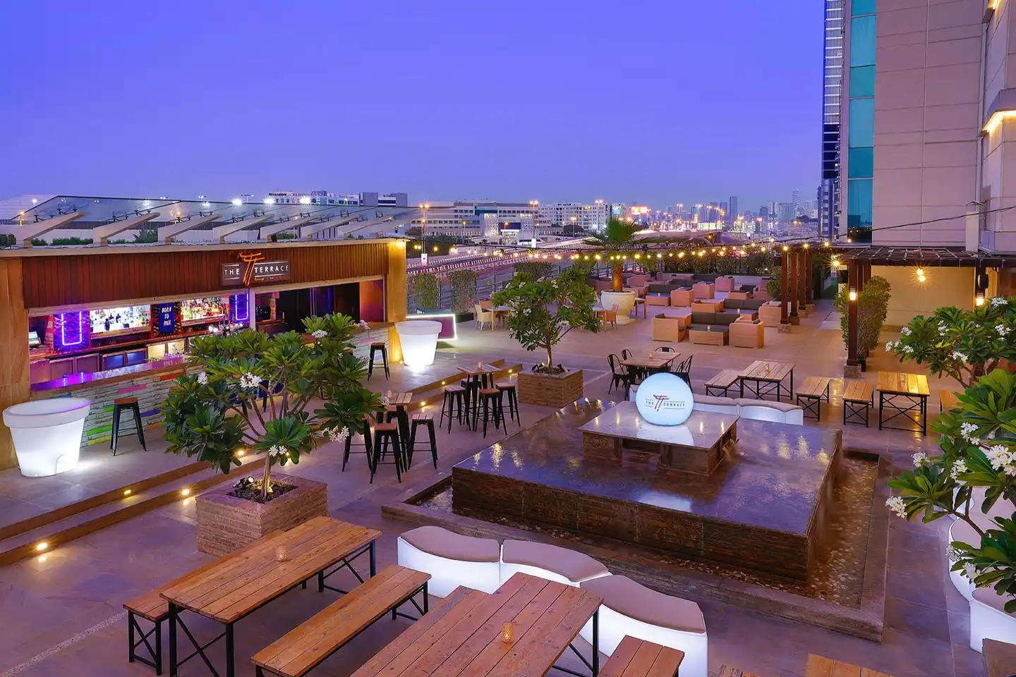 Media Rotana Dubai Terrasse