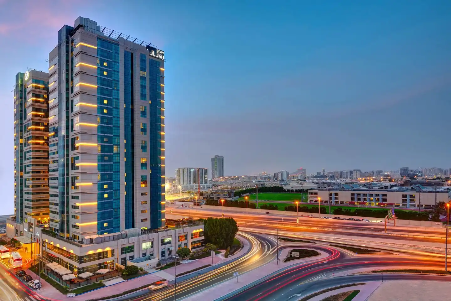Media Rotana Dubai Aussenansicht