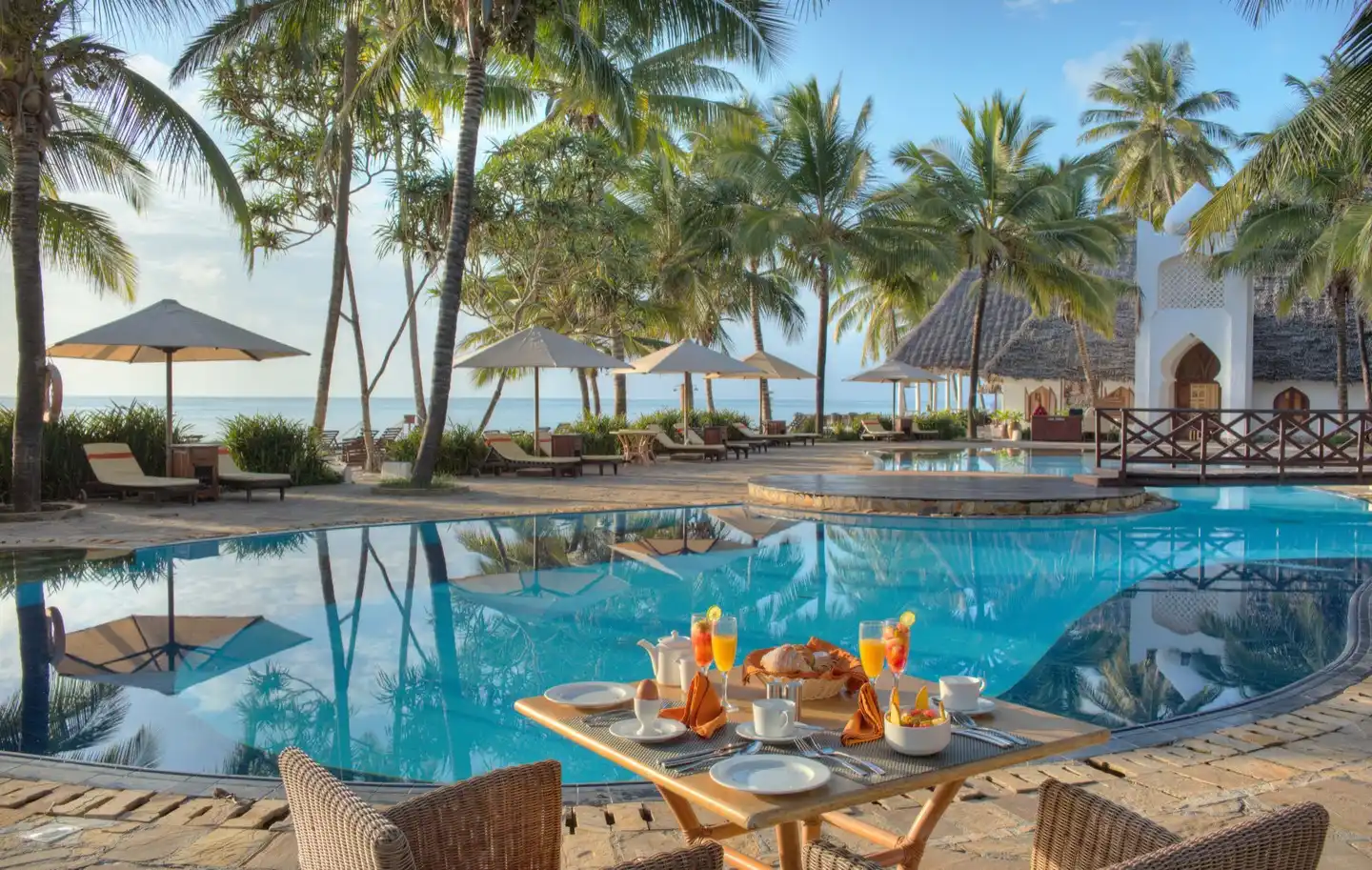 Sultan Sands Island Resort POOL