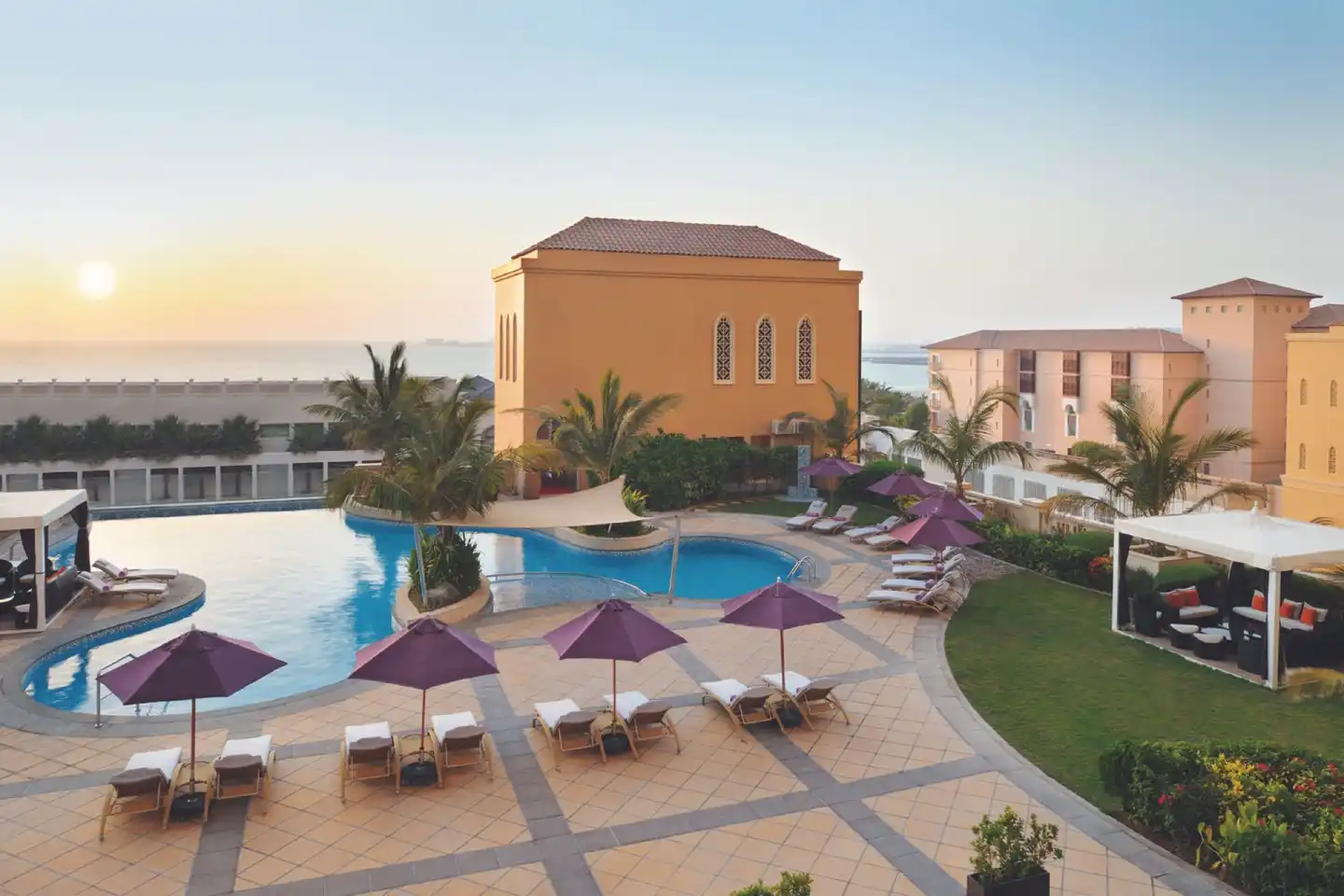 Mövenpick Hotel Jumeirah Beach Pool