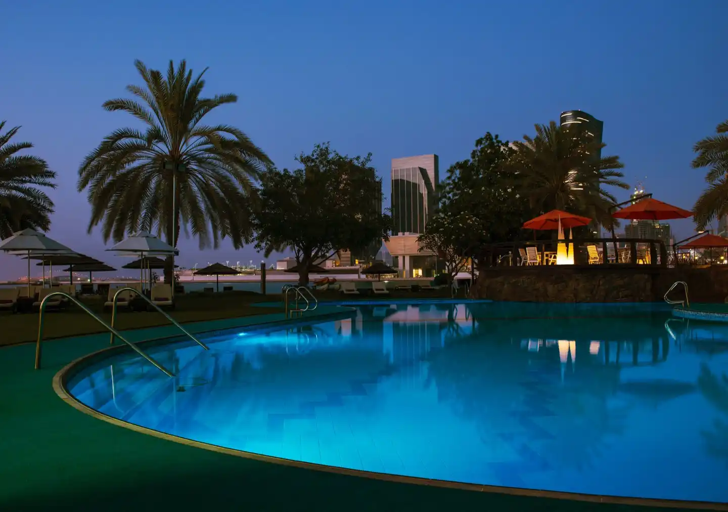 Fairmont Bab Al Bahr Pool