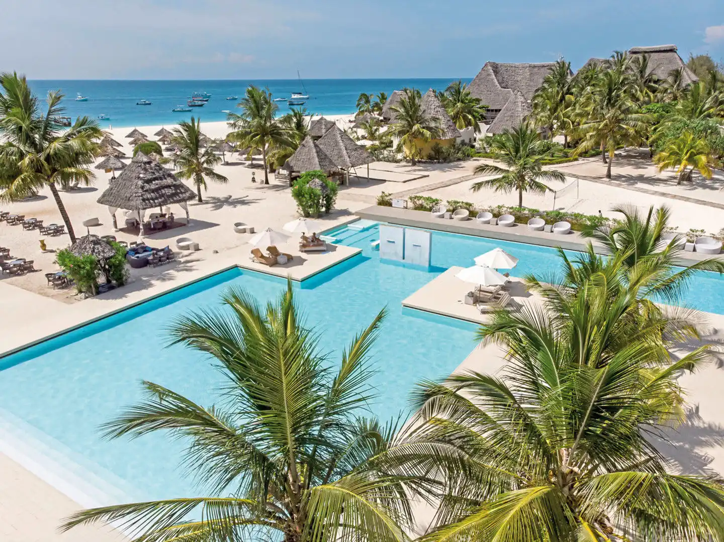 Gold Zanzibar Beach House & Spa Pool